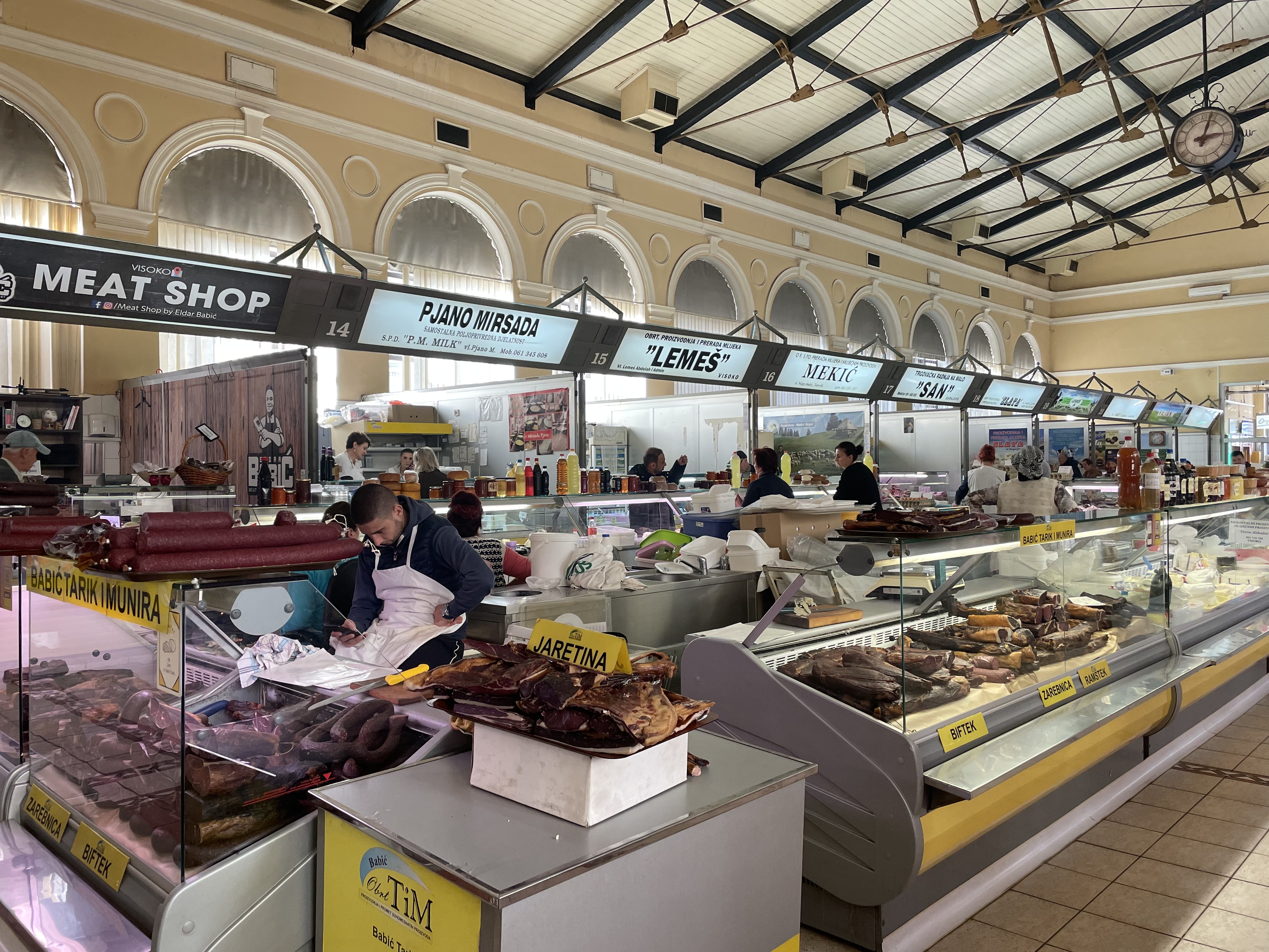 Saraybosna kuru et ve şarküteri çarşısı